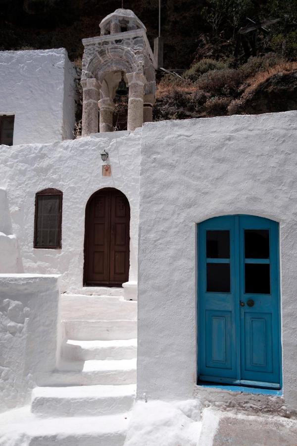 My Old Stone House In A 2 000 Sqm Private Garden With Fab Glamping Tent Mandrákion المظهر الخارجي الصورة