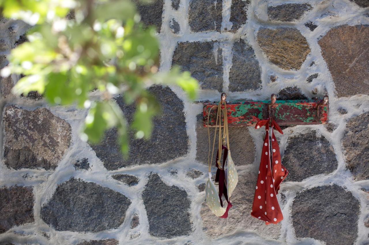 My Old Stone House In A 2 000 Sqm Private Garden With Fab Glamping Tent Mandrákion المظهر الخارجي الصورة