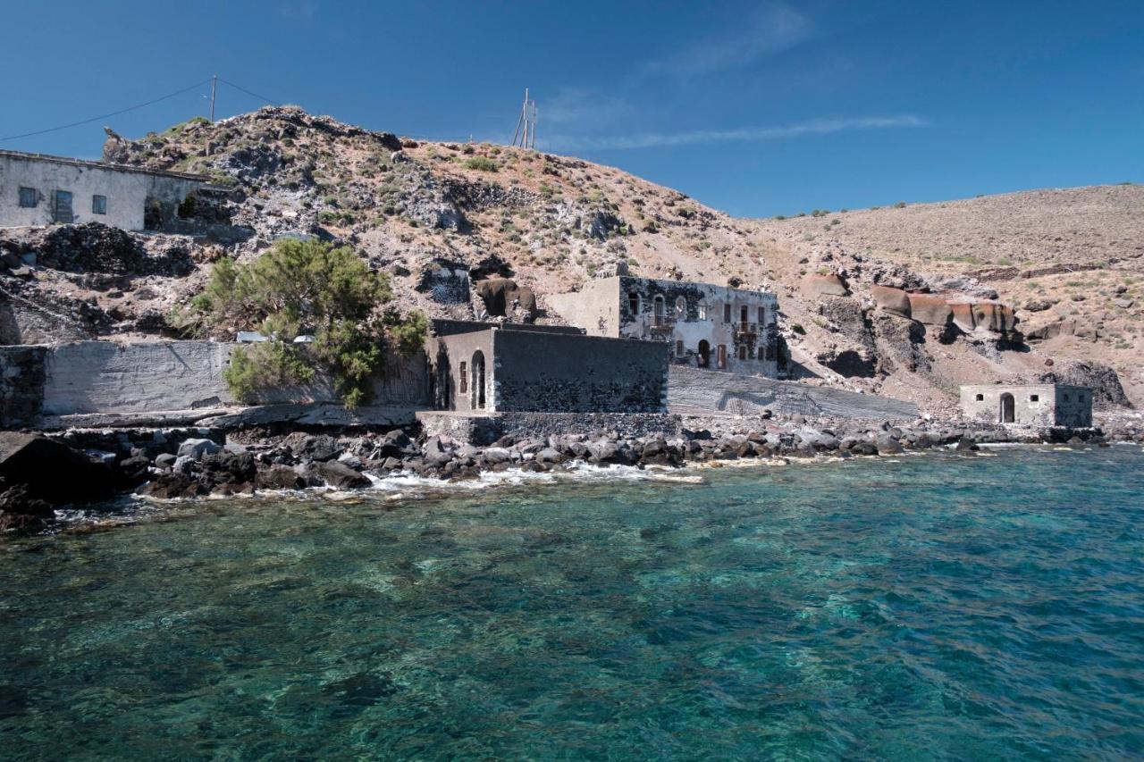 My Old Stone House In A 2 000 Sqm Private Garden With Fab Glamping Tent Mandrákion المظهر الخارجي الصورة